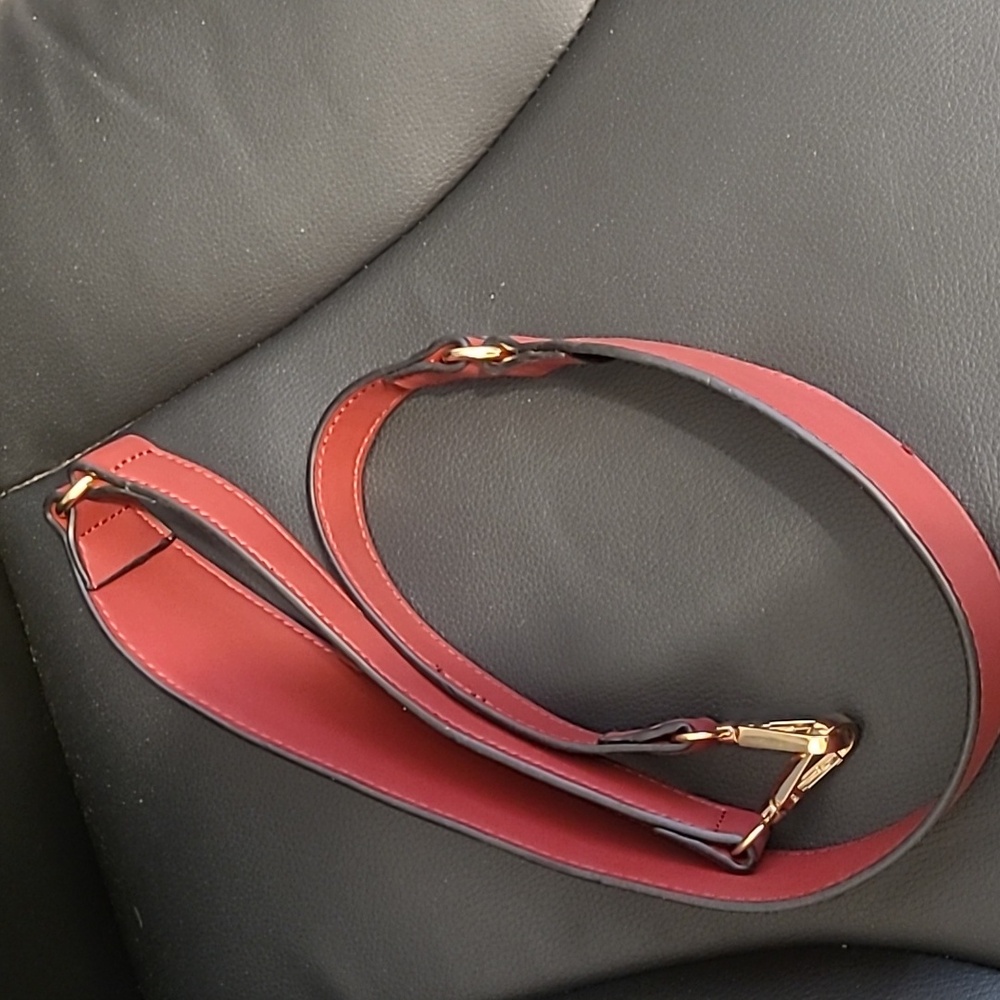 Marc New York Red Leather Satchel with Gold Hardware - Picture 14 of 14